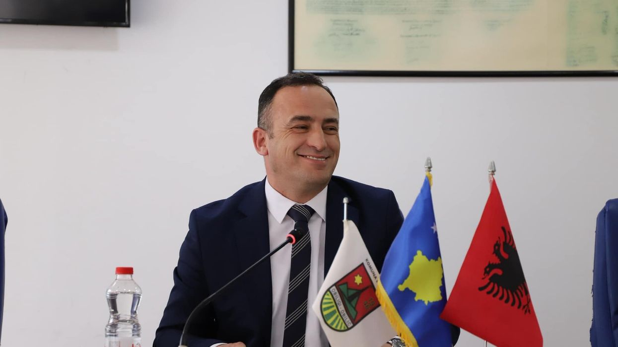 Obiliqi miraton Kodin e Etikës për zyrtarët publikë, Thaçi falënderon asamblistët Obiliqi miraton Kodin e Etikës për zyrtarët publikë, Thaçi falënderon asamblistët