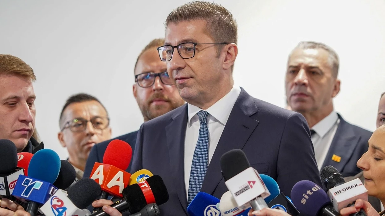 Mickoski: Nuk ka ndryshime kushtetuese pa garanci për identitetin maqedonas dhe të drejtat e maqedonasve në Bullgari