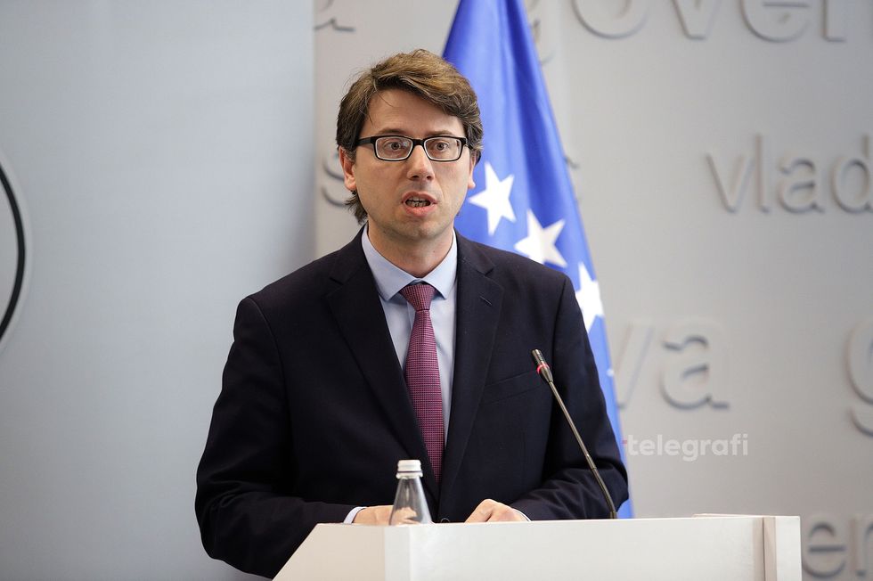 ​Murati tregon kur dalin pagat e 13-ta për lehonat