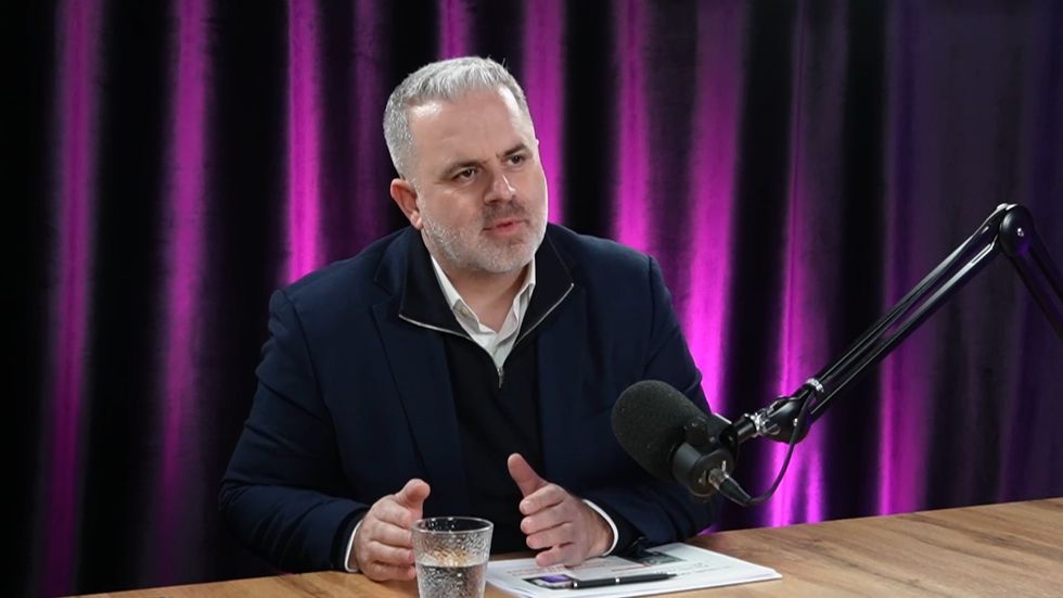 Rasti i njehsorëve elektrikë, Azemi i dorëzon sot dëshmitë në polici