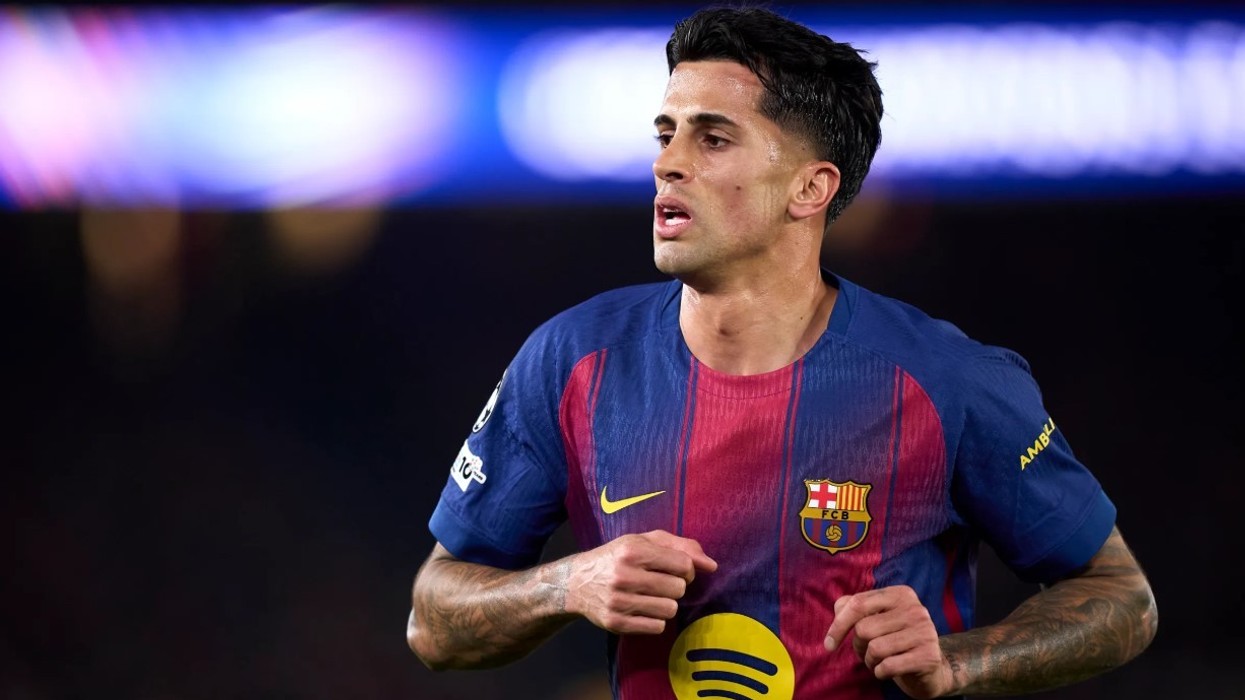 “Do të pranoja ulje page te ky klub”, Cancelo paralajmëron largimin nga Barcelona