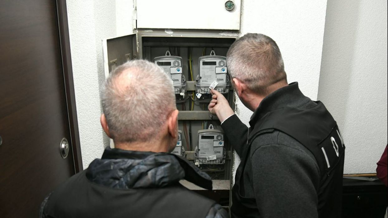 ZRRE: Po monitorojmë devijimet e mundshme në orët tarifore të energjisë elektrike ZRRE: Po monitorojmë devijimet e mundshme në orët tarifore të energjisë elektrike