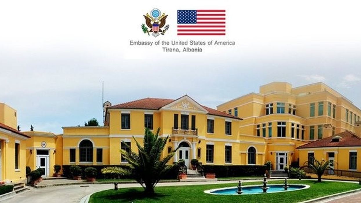 Ambasada amerikane: Irani mund të shënjestrojnë vende turistike, qendra tregtare e hotele në Shqipëri Ambasada amerikane: Irani mund të shënjestrojnë vende turistike, qendra tregtare e hotele në Shqipëri