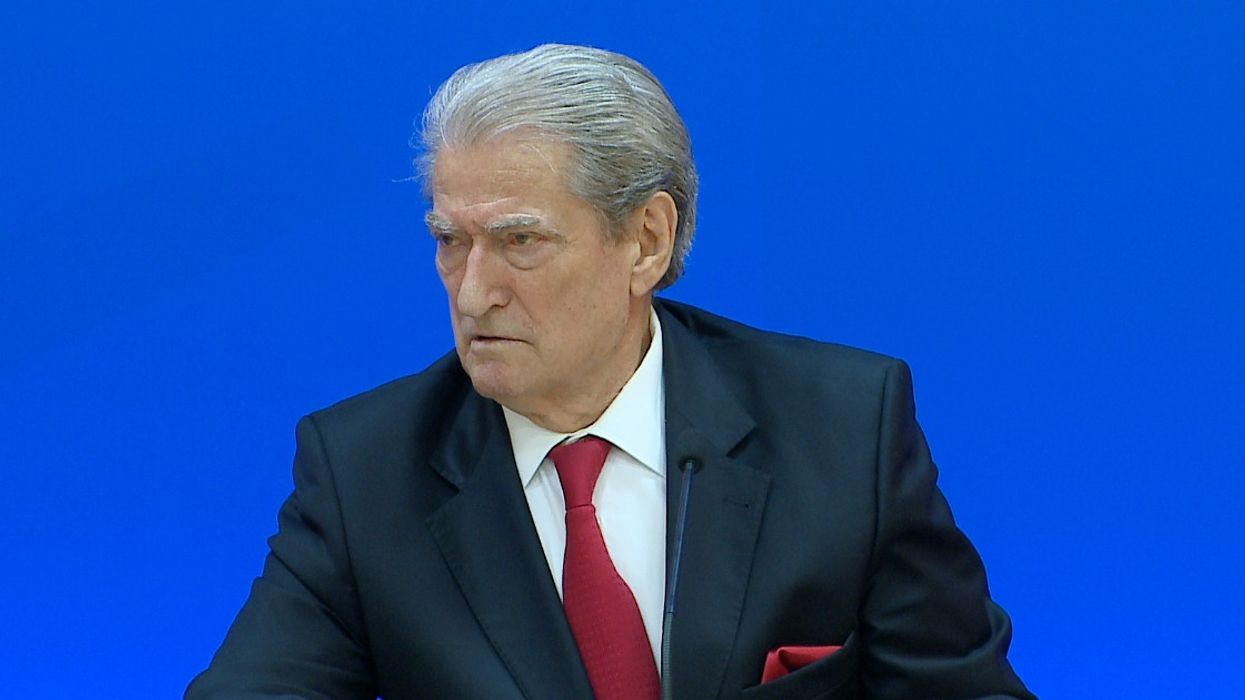 “Paralajmërimi i ambasadës së SHBA s’është pa bazë”, Berisha thirrje NATO-s të forcojë mbrojtjen ajrore të Shqipërisë “Paralajmërimi i ambasadës së SHBA s’është pa bazë”, Berisha thirrje NATO-s të forcojë mbrojtjen ajrore të Shqipërisë