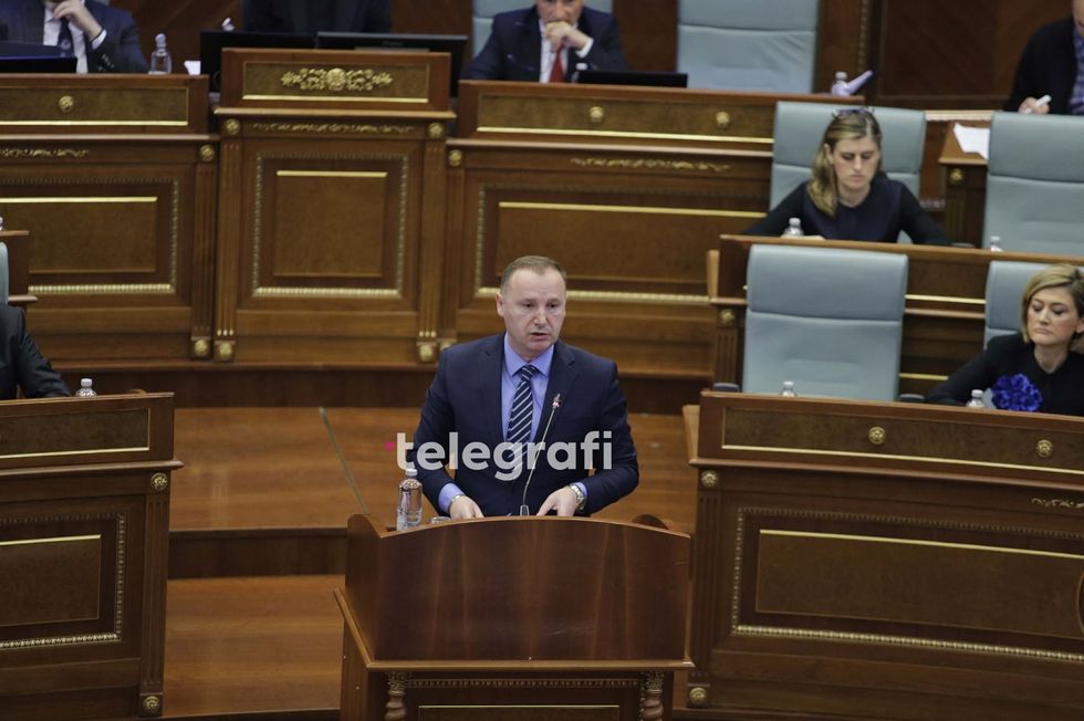 ​Zemaj-Kurtit: Je në listë të zezë për ndërhyrje në pavarësinë e mediave