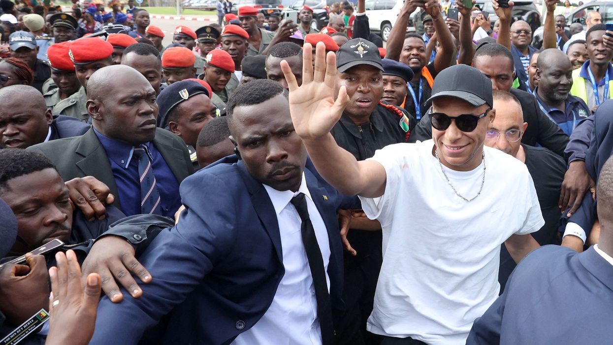 Kylian Mbappe e thotë hapur: Nëse jo Franca atëherë do të luaja për Kamerunin para Algjerisë Kylian Mbappe e thotë hapur: Nëse jo Franca atëherë do të luaja për Kamerunin para Algjerisë