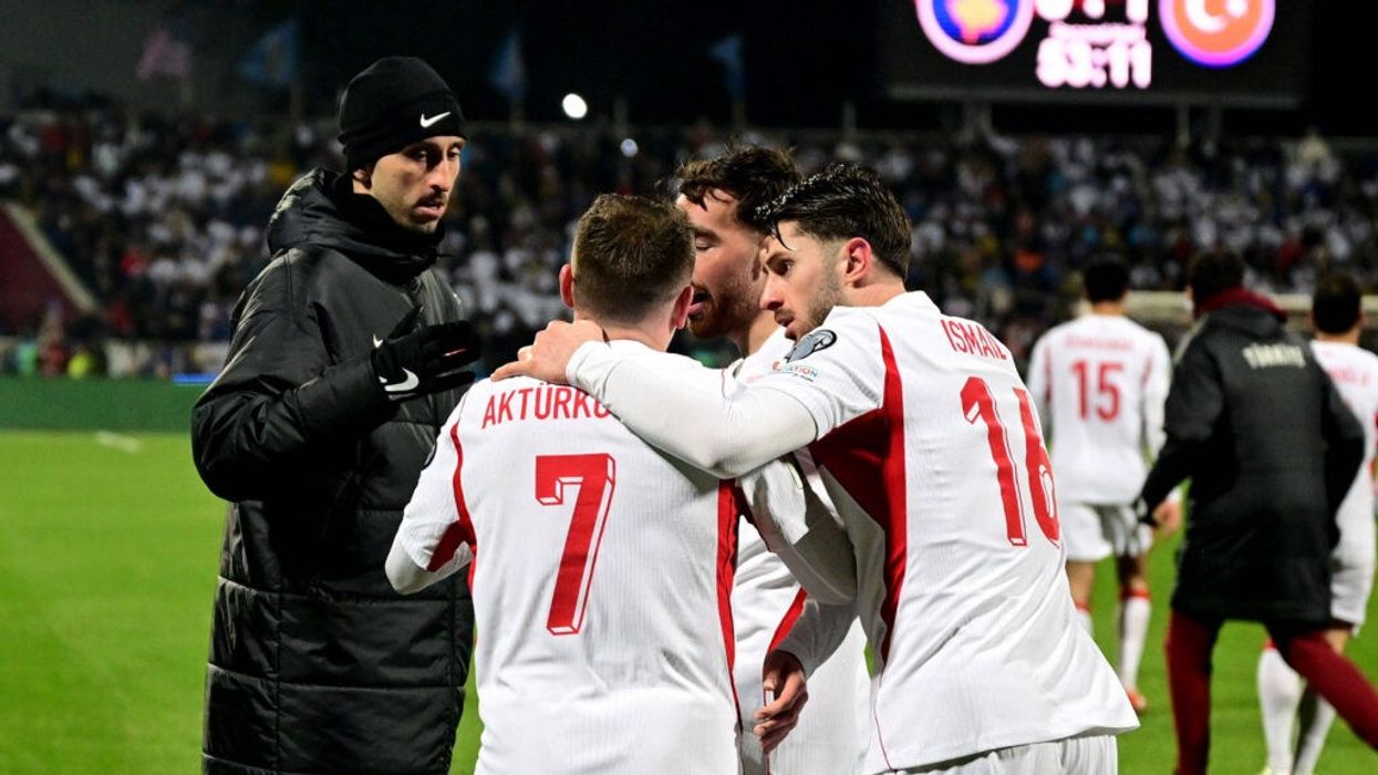 Çfarë biseduan Akturkoglu dhe Kokcu pas golit vendimtar ndaj Kosovës Çfarë biseduan Akturkoglu dhe Kokcu pas golit vendimtar ndaj Kosovës
