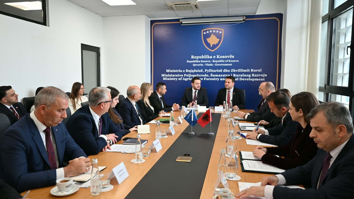 Nga tregtia te siguria ushqimore – Kosova dhe Shqipëria thellojnë bashkëpunimin strategjik në bujqësi Nga tregtia te siguria ushqimore – Kosova dhe Shqipëria thellojnë bashkëpunimin strategjik në bujqësi