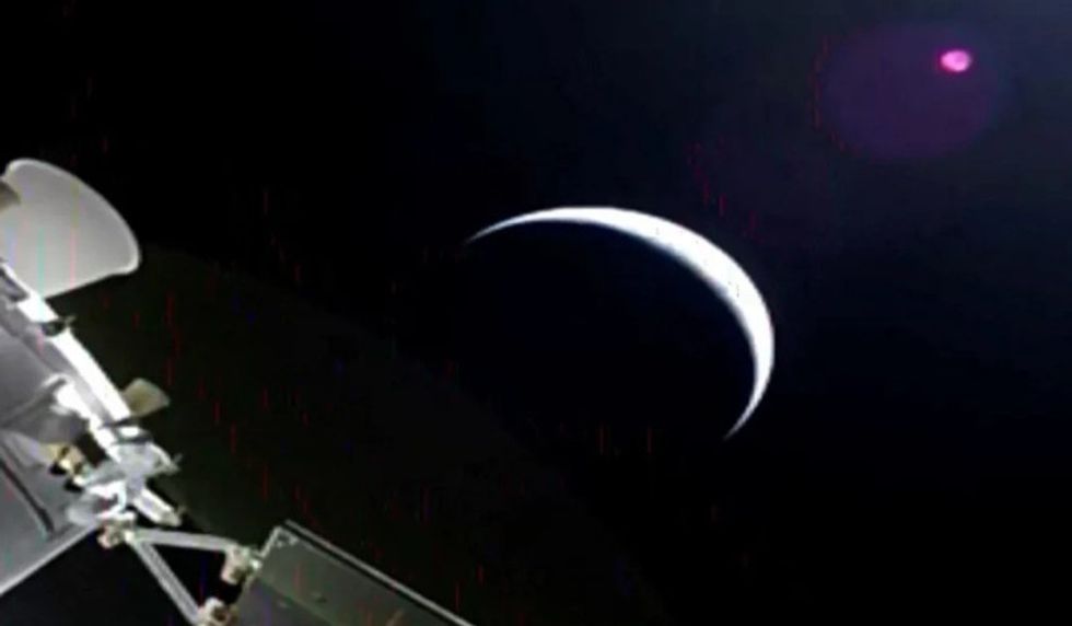 Artemis II largohet nga orbita e Tokës