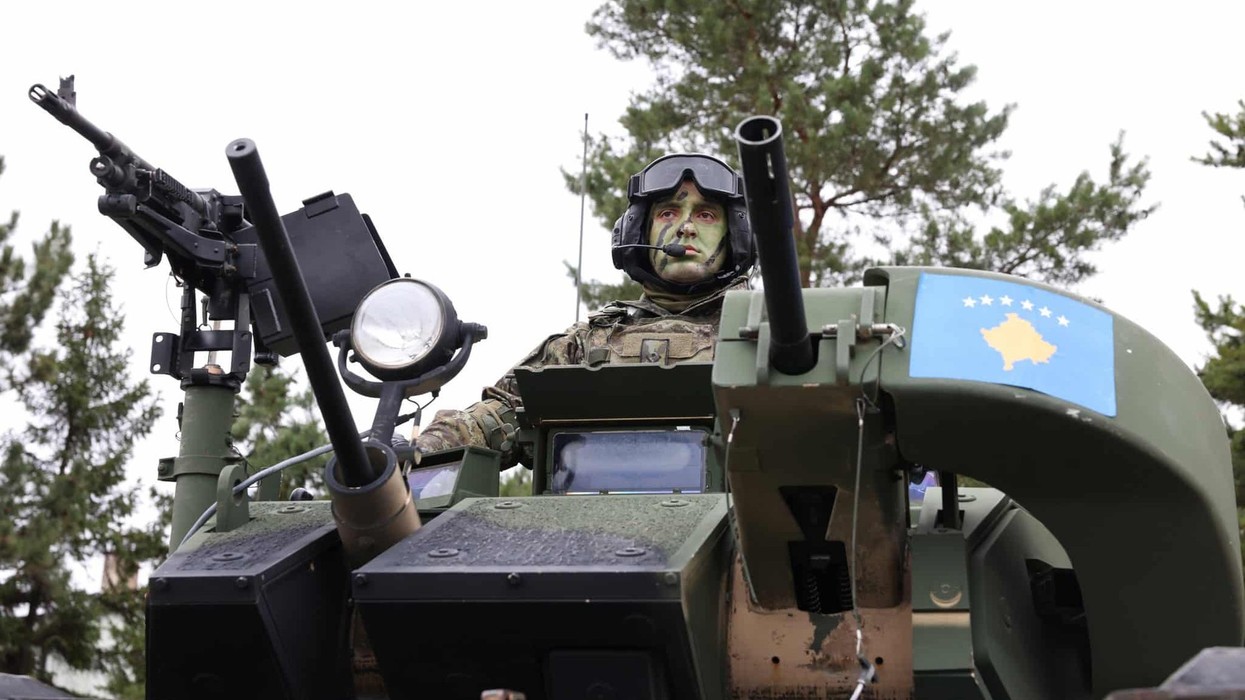 Turqia mbështet Kosovën me 3.8 milionë euro ndihma ushtarake