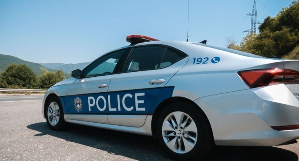 Sulmohen tre policë në Zubin Potok, po asistonin zyrtarët e ATK-së që po kontrollonin një lokal