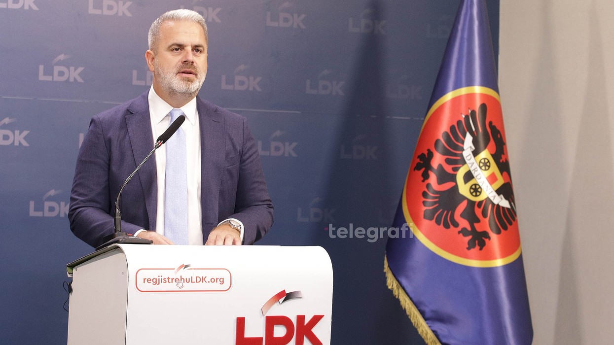 Azemi i bën thirrje Prokurorisë: Ndaloni çdo intervenim të KEDS-it në njehsorë, po fshihen provat