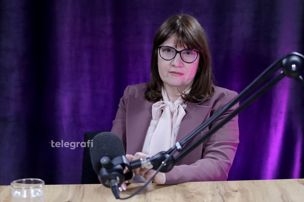 “Qëllimi nuk është nota” - Bardha Qirezi flet për rrugëtimin e saj 20-vjeçar në arsim