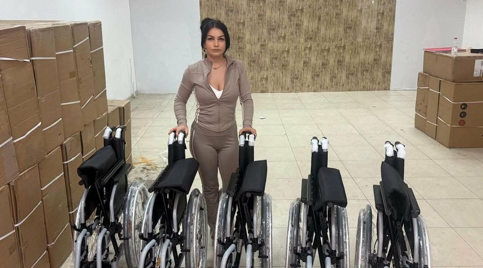 Donacion i jashtëzakonshëm: 100 karroca nga Samy Dubai për Fondacionin “Heroina e Mirësisë” dhe personat në nevojë