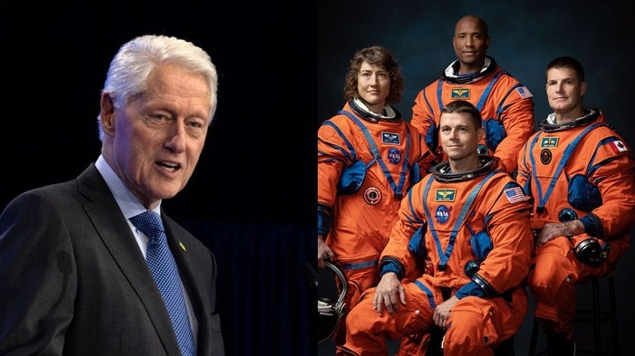 Bill Clinton përgëzon astronautët për misionin historik: Po na bëni krenarë Bill Clinton përgëzon astronautët për misionin historik: Po na bëni krenarë