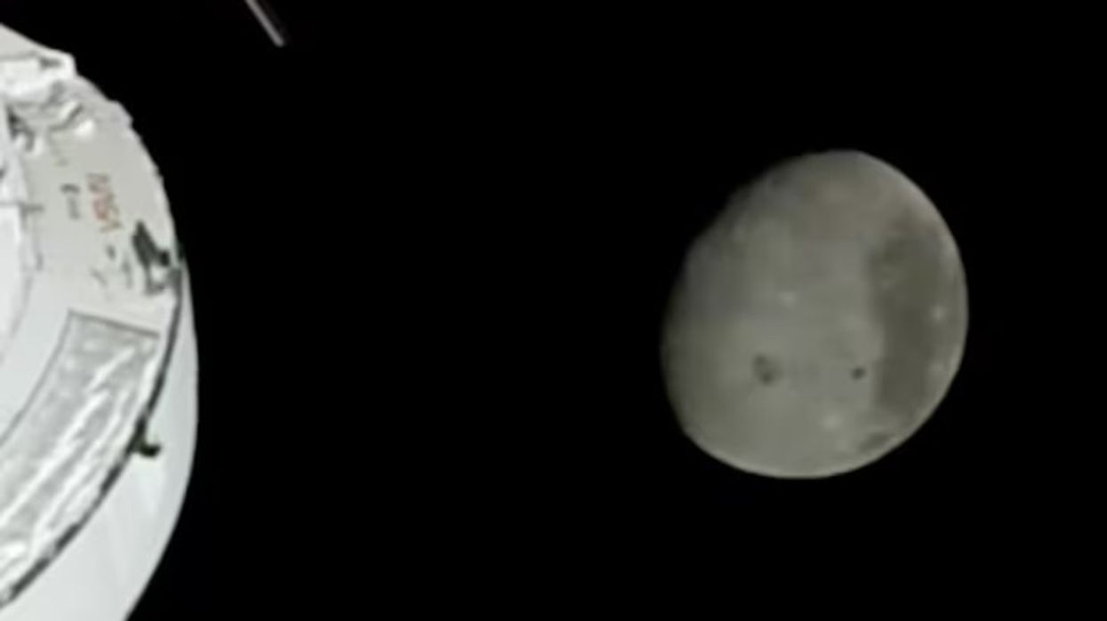 Artemis II përfundon udhëtimin rekord rreth Hënës - dhe tani po kthehen në Tokë Artemis II përfundon udhëtimin rekord rreth Hënës - dhe tani po kthehen në Tokë