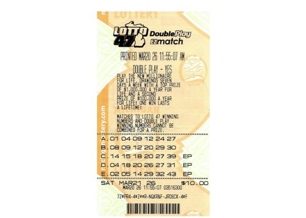 Gruaja që luante lotari për dekada fiton çmimin prej 1.1 milion dollarësh