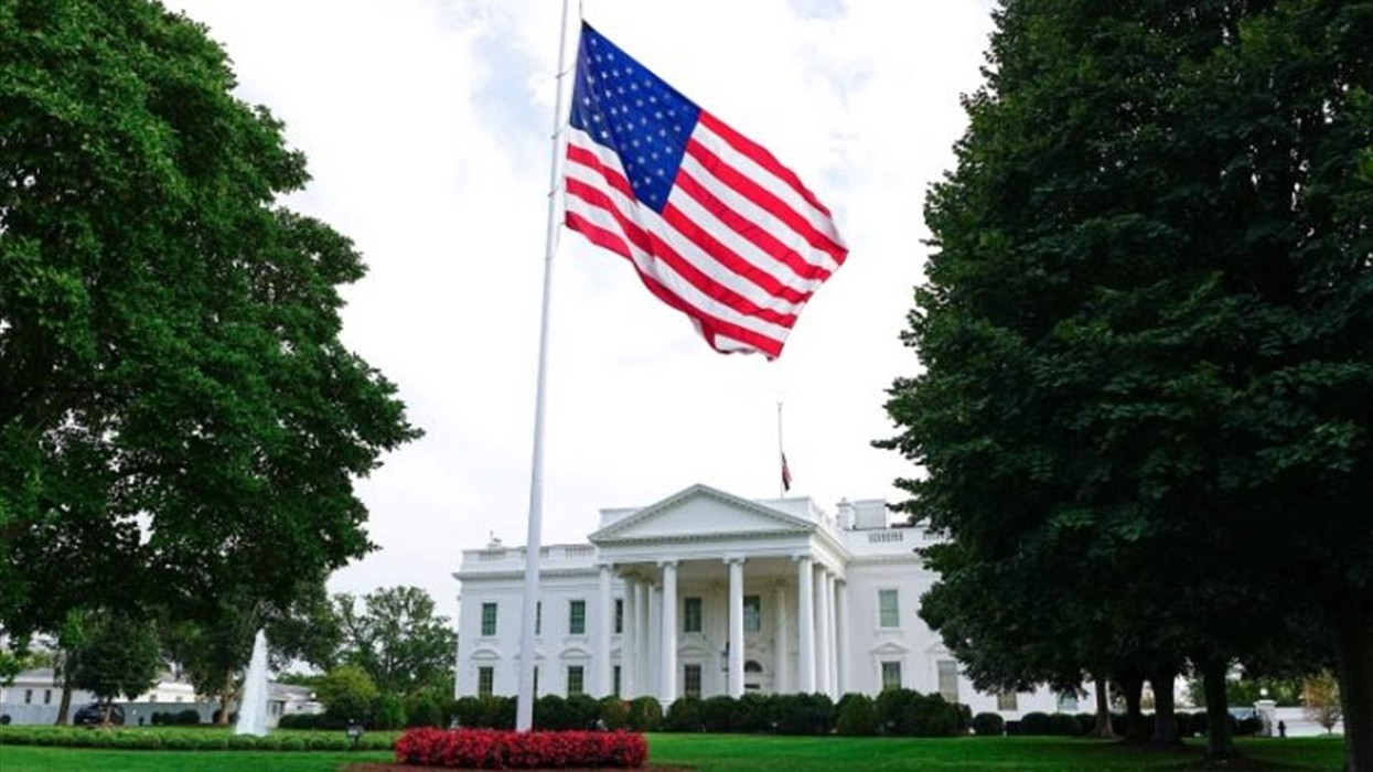 Shtëpia e Bardhë mohon planet për sulm bërthamor ndaj Iranit