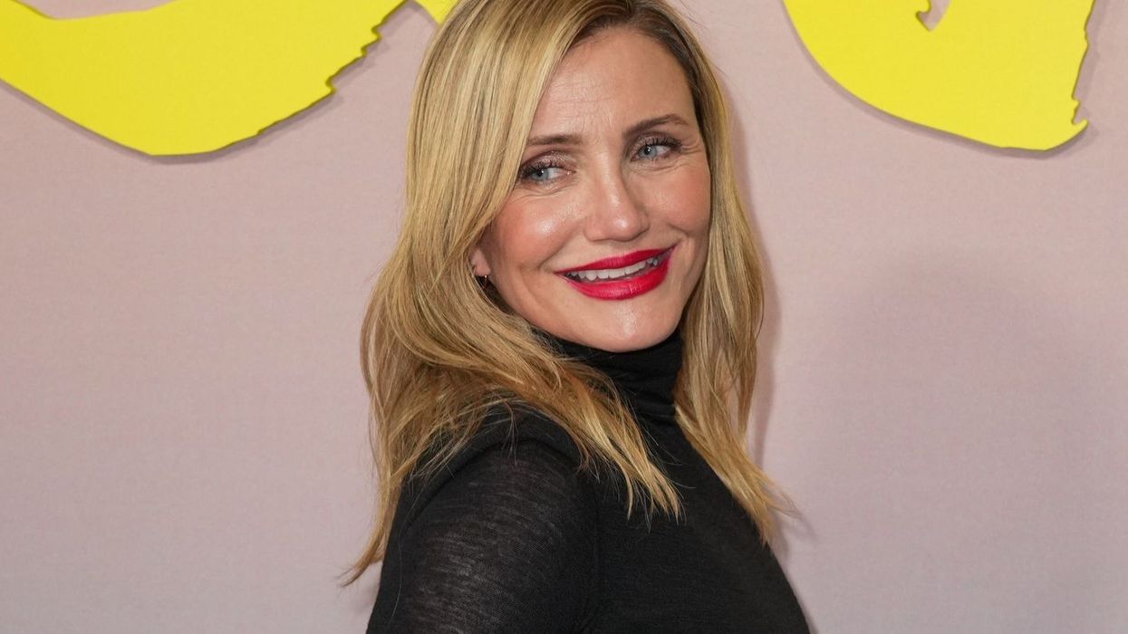 Cameron Diaz dominon me fustanin më të thjeshtë: Elegancë pa asnjë teprim Cameron Diaz dominon me fustanin më të thjeshtë: Elegancë pa asnjë teprim