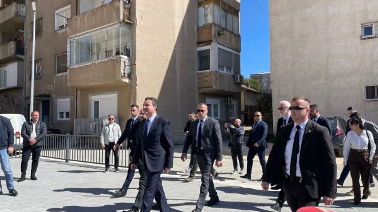 Kurti shkon në veri të Mitrovicës, përurohet objekti i ATK-së Kurti shkon në veri të Mitrovicës, përurohet objekti i ATK-së