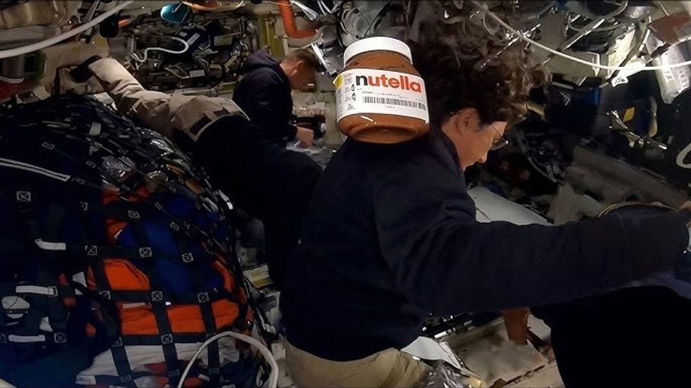 Nutella në hapësirë? NASA sqaron videon që u bë virale gjatë transmetimit live të misionit Artemis II