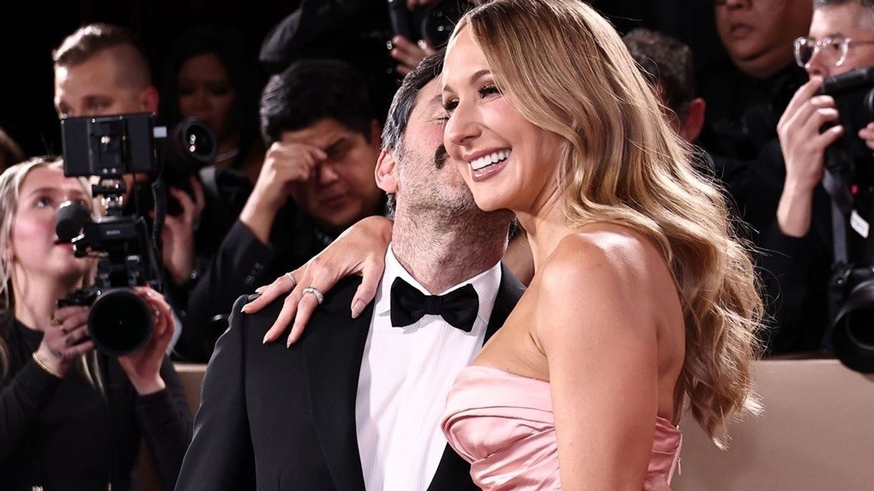 Nikki Glaser flet për martesën e hapur: Nuk më intereson nëse i dashuri im fle me njerëz të tjerë - përkundrazi më pëlqen Nikki Glaser flet për martesën e hapur: Nuk më intereson nëse i dashuri im fle me njerëz të tjerë - përkundrazi më pëlqen