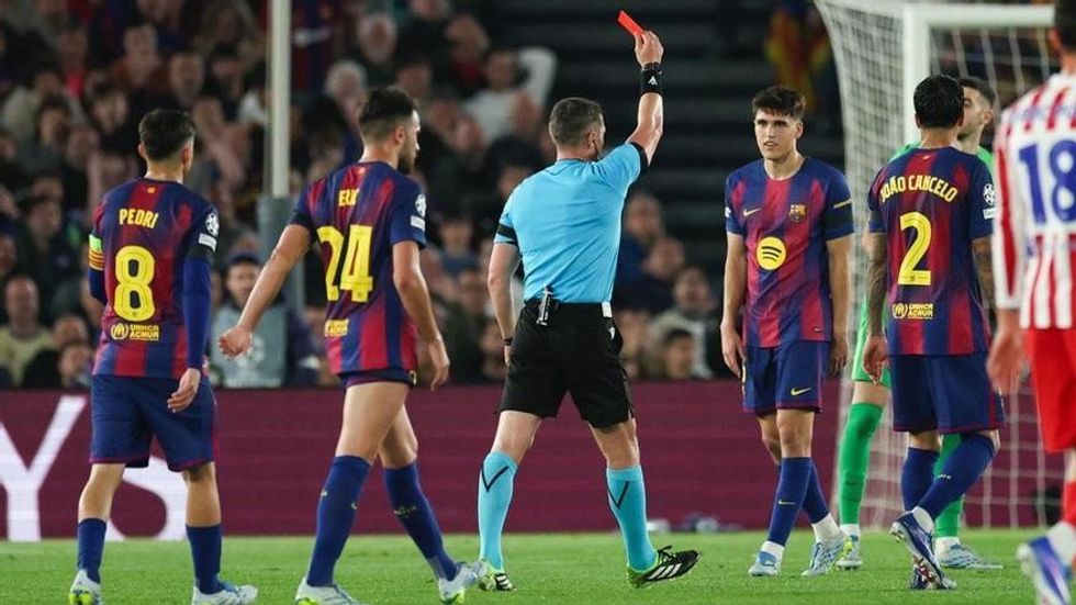 Pau Cubarsi kërkon falje publike pas kartonit të kuq kundër Atleticos