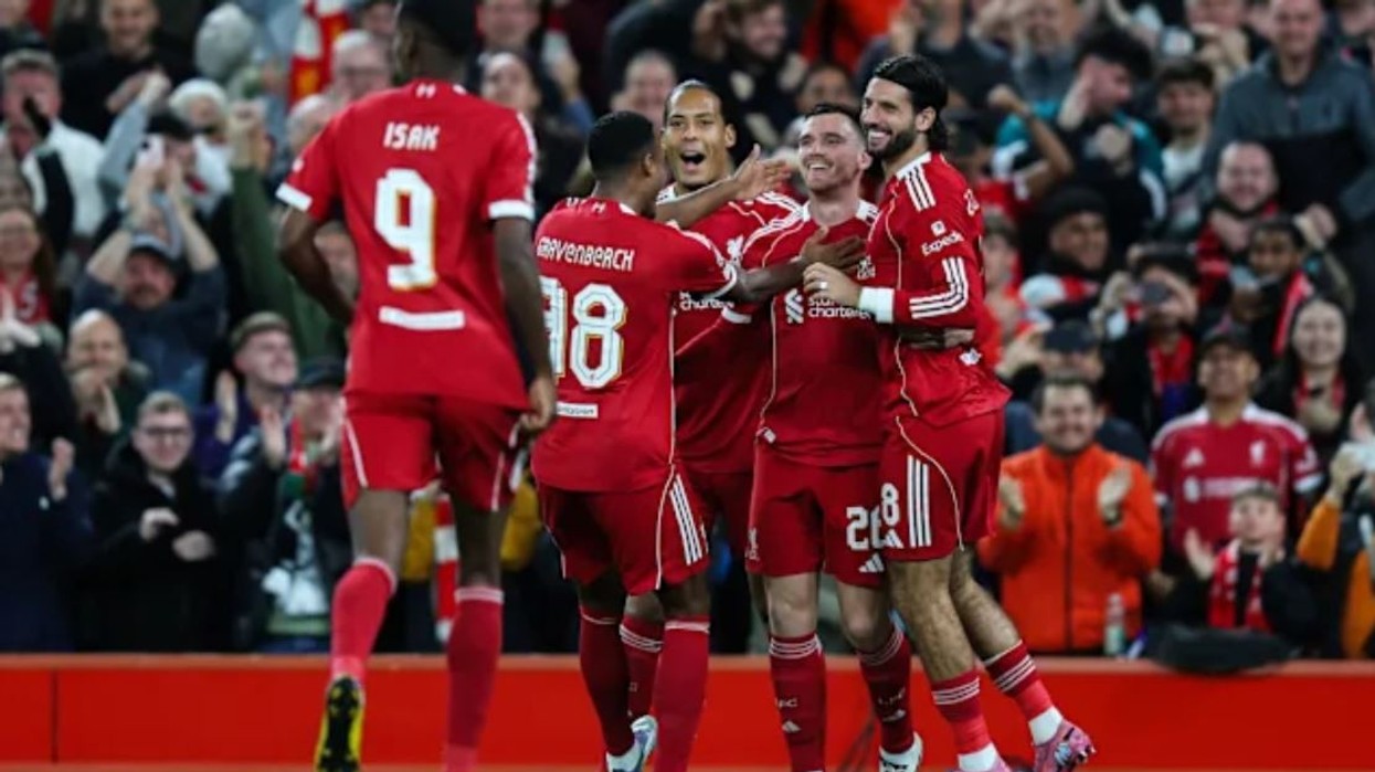 Pas Salah, Liverpooli i jep lamtumirën një tjetër legjende