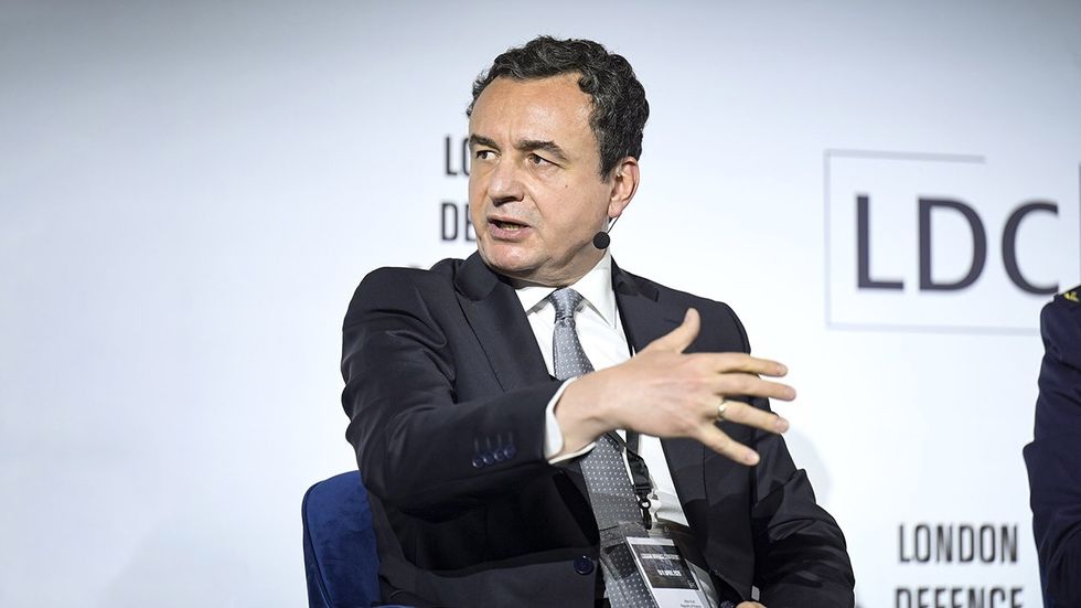 Kurti në Konferencën e Londrës për Mbrojtje: Serbia me 48 baza  operacionale përreth kufirit të Kosovës