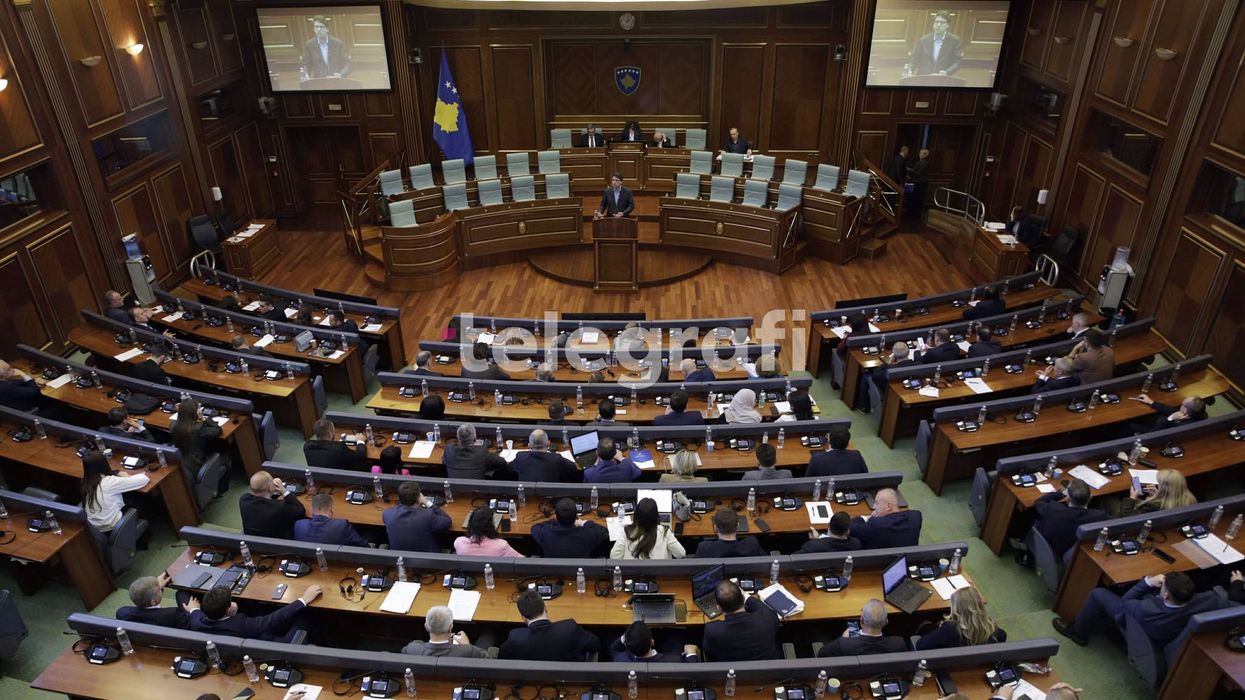 Projektligji për çmimet tavan, përplasje të ashpra në Kuvend Projektligji për çmimet tavan, përplasje të ashpra në Kuvend