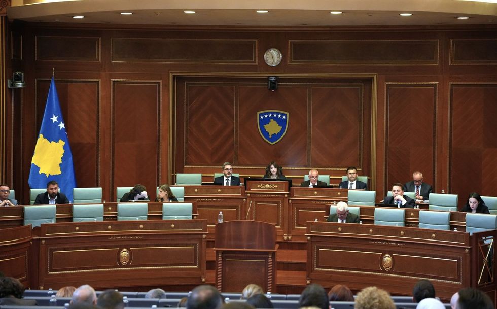 Kuvendi miraton në parim Projektligjin për ‘çmimet tavan’