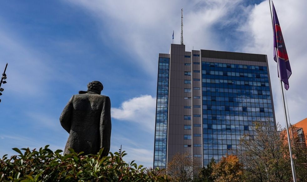 Intensifikohen përpjekjet për zgjedhjen e presidentit, a po shmangen zgjedhjet e reja?
