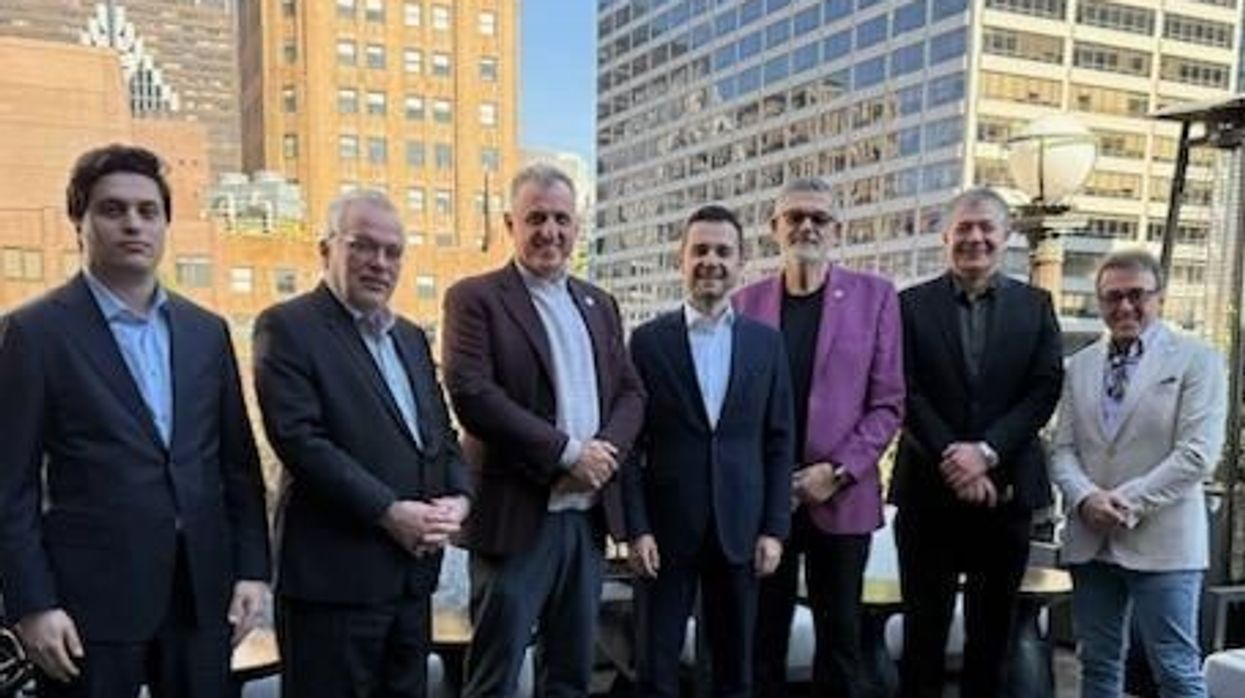 Mucunski takoi në SHBA Këshillin për Marrëdhëniet Shqiptaro-Amerikane, u kërkua mbajtja e provimit të jurisprudencës në gjuhën shqipe Mucunski takoi në SHBA Këshillin për Marrëdhëniet Shqiptaro-Amerikane, u kërkua mbajtja e provimit të jurisprudencës në gjuhën shqipe