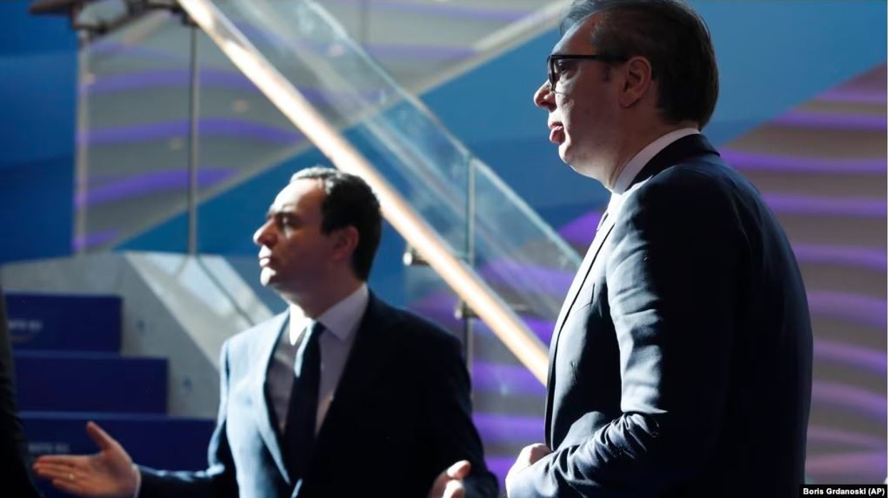 Kush po e “bllokon” vazhdimin e procesit të dialogut Kosovë-Serbi?