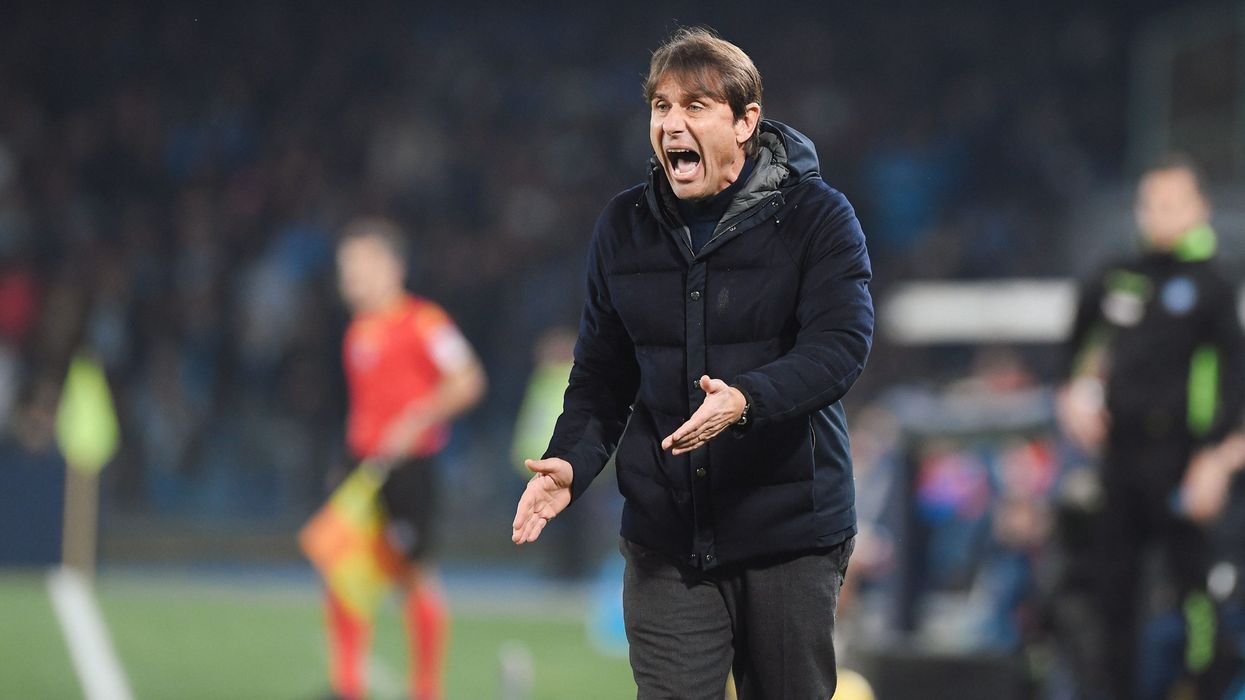 Antonio Conte e refuzon Italinë: Kam edhe një vit me Napolin Antonio Conte e refuzon Italinë: Kam edhe një vit me Napolin