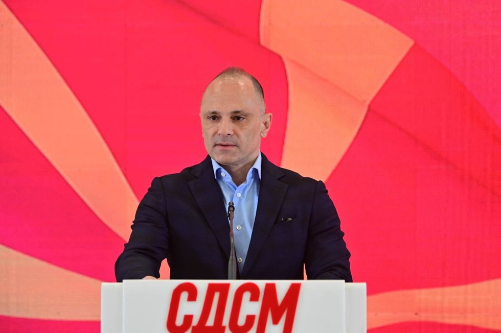 Filipçe: Autokratët po bien, pas Orbanit, radhën e kanë Vuçiq dhe Mickoski