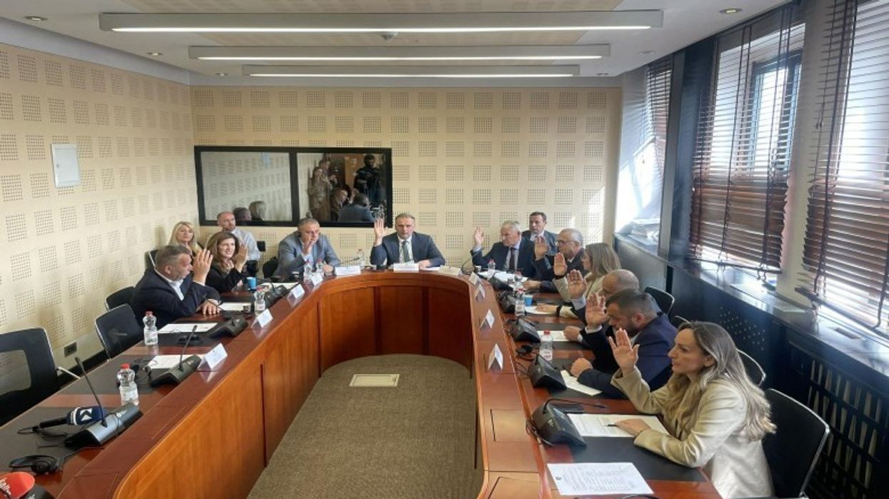 Komisioni për Çështje të Sigurisë miraton vendimin e Qeverisë për dërgimin e FSK-së në Gaza Komisioni për Çështje të Sigurisë miraton vendimin e Qeverisë për dërgimin e FSK-së në Gaza