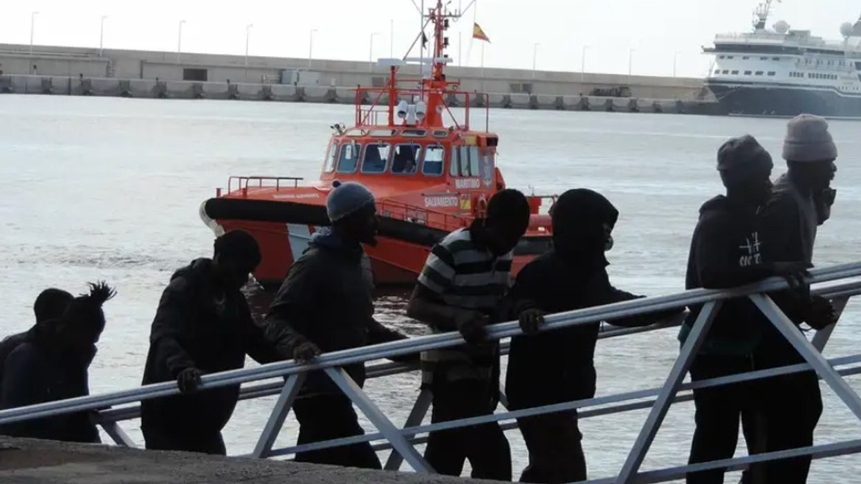 Spanja do t'u japë status ligjor gati gjysmë milion migrantëve të parregullt