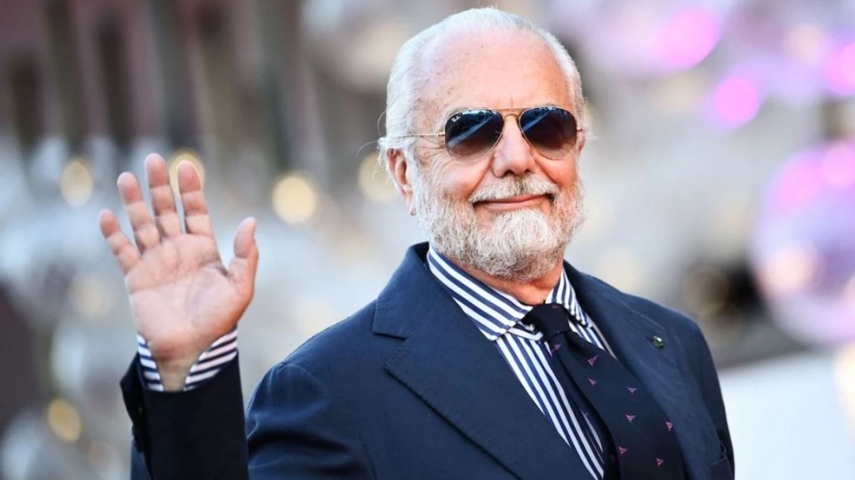 “Pa kartonë të kuq dhe dy pjesë nga 25 minuta”, presidenti i Napolit propozon revolucion radikal në futboll