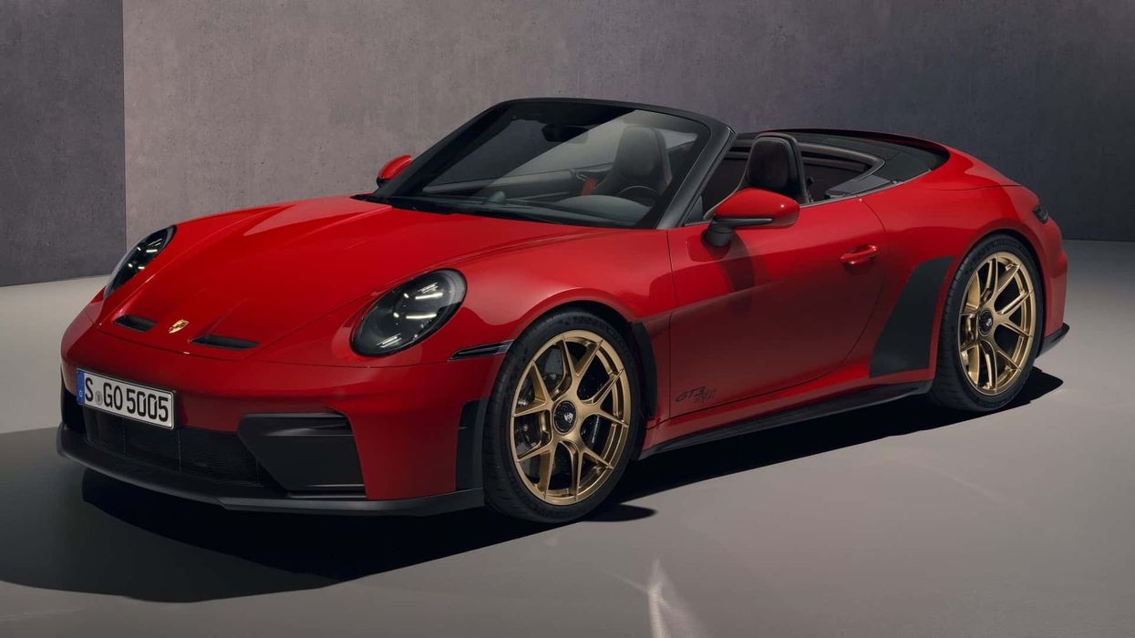 Porsche 911 GT3 S/C është një GT3 kabriolet me ndërrues manual Porsche 911 GT3 S/C është një GT3 kabriolet me ndërrues manual