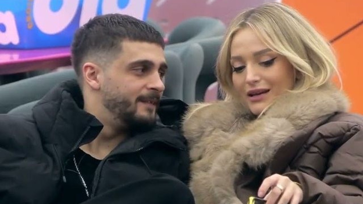 "Duro edhe pak", DJ Gimbo me mesazh për Selin nga jashtë