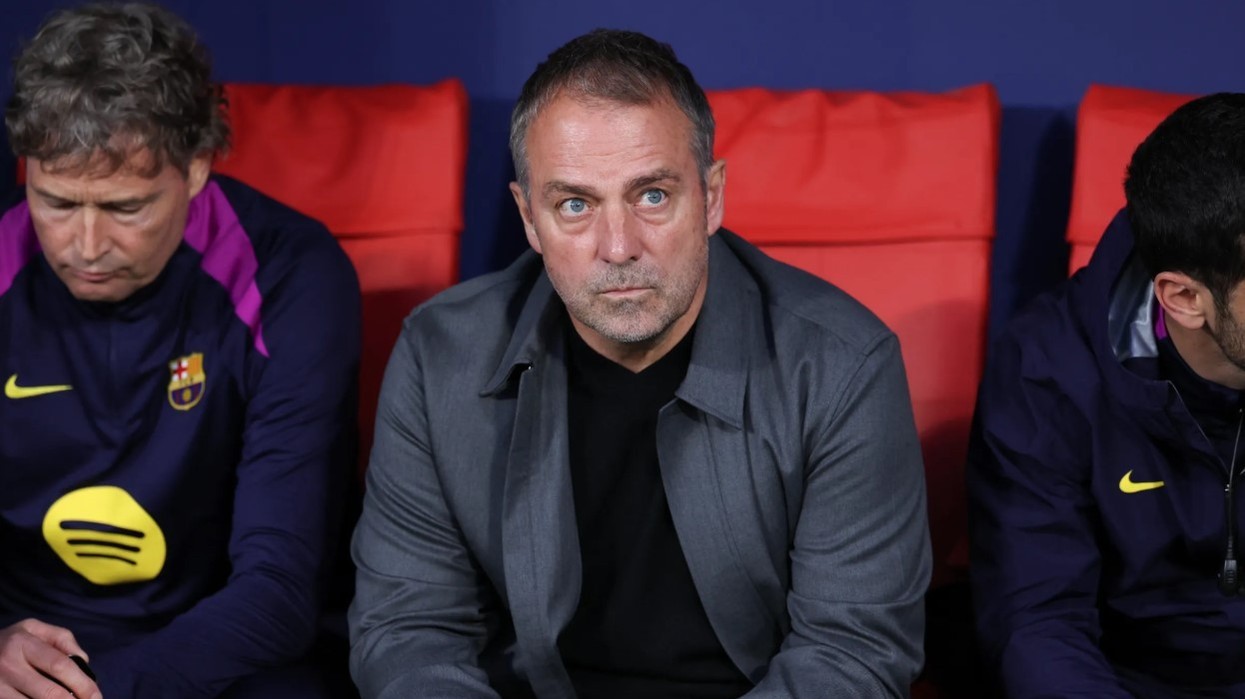 Hansi Flick konfirmon planin e ardhshëm të Barcelonës pas eliminimit nga Liga e Kampionëve