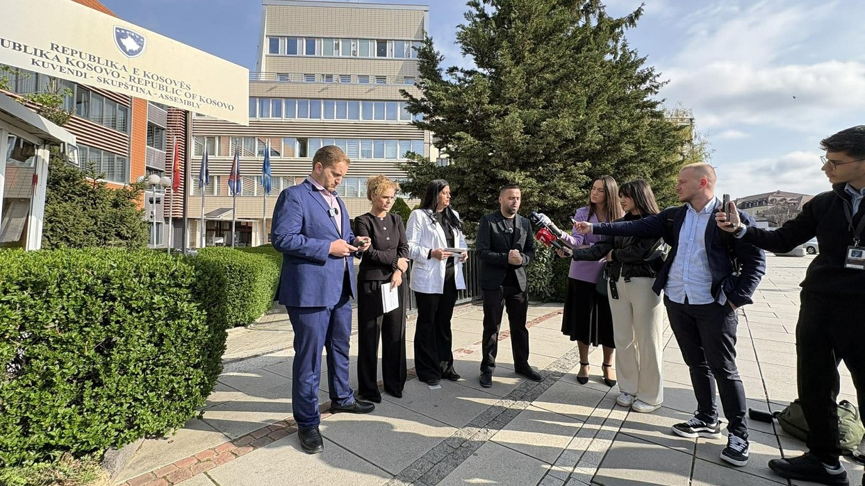 Organizatat e shoqërisë civile alarmojnë për ndërhyrje politike në RTK dhe KPM