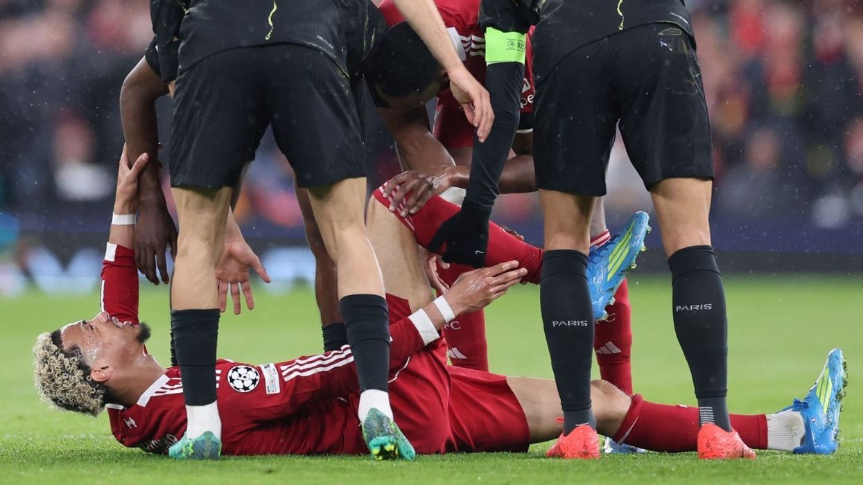 Pësoi lëndim horror ndaj PSG-së, ja sa kohë do të mbetet Ekitike jashtë fushave Pësoi lëndim horror ndaj PSG-së, ja sa kohë do të mbetet Ekitike jashtë fushave