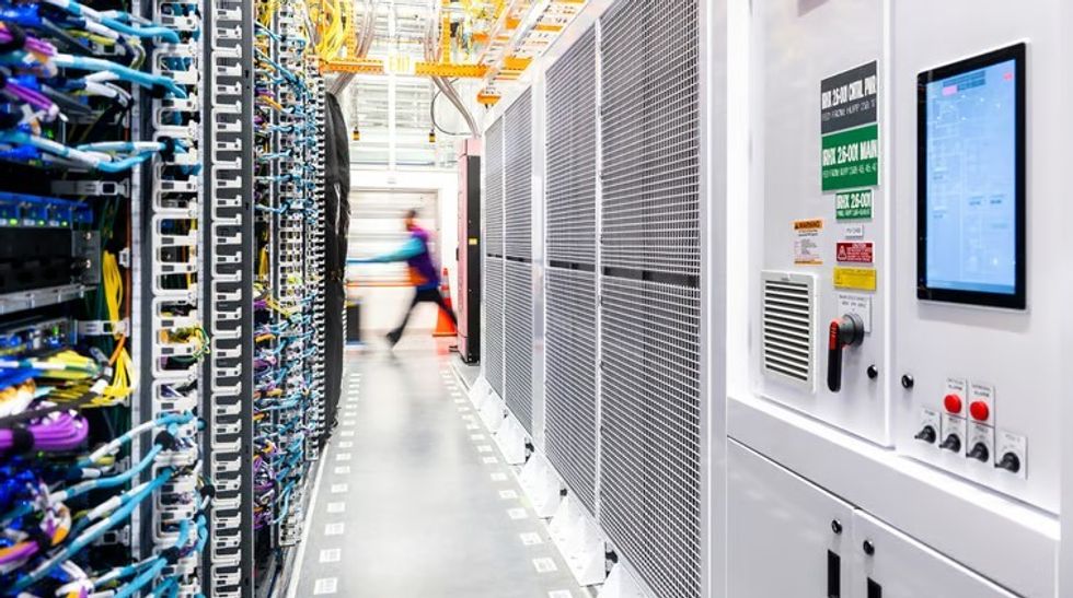 Amazon lidh marrëveshje për nëntë projekte për të furnizuar me energji qendrat e të dhënave në Australi