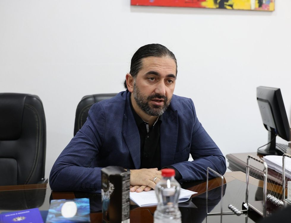 Nis procesi për legalizimin e objekteve pa leje në Fushë Kosovë, Prebreza fton bizneset dhe qytetarët të aplikojnë