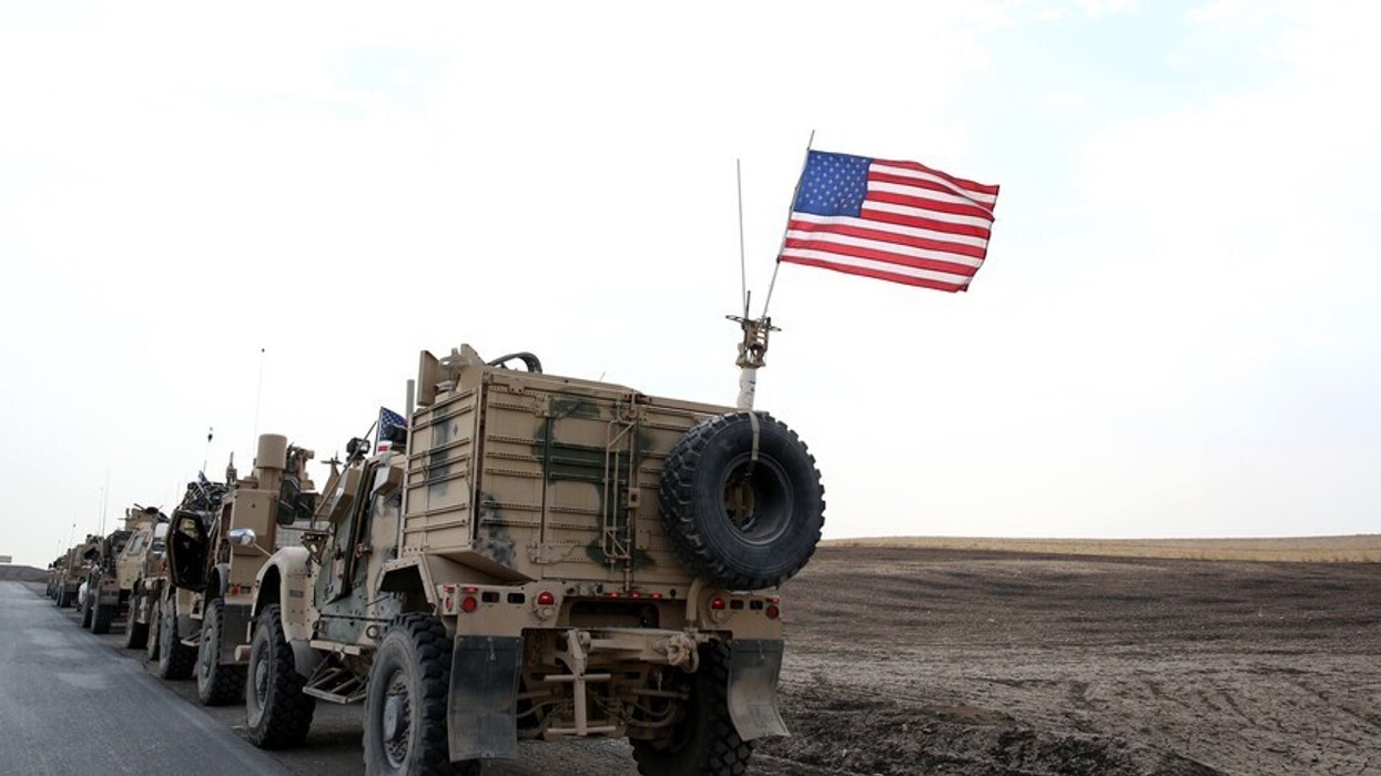 Ushtria siriane merr kontrollin edhe të një baze ajrore, pas tërheqjes së SHBA-së