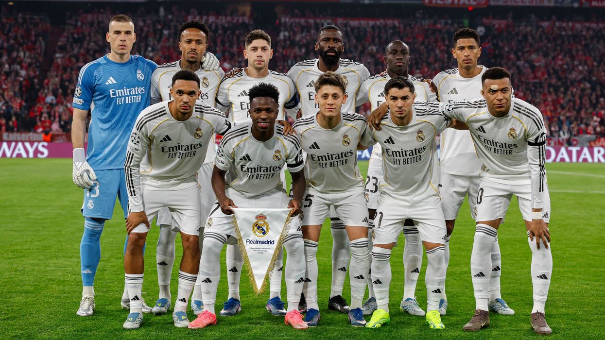 Befasi: Yjet e Real Madridit e mbështesin Alvaro Arbeloan pavarësisht eliminimit nga Liga e Kampionëve Befasi: Yjet e Real Madridit e mbështesin Alvaro Arbeloan pavarësisht eliminimit nga Liga e Kampionëve