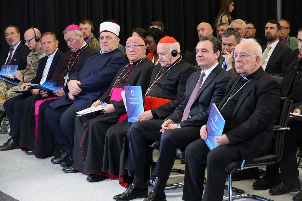 Kosova theksohet si model i bashkëjetesës ndërfetare në tryezën e dialogut