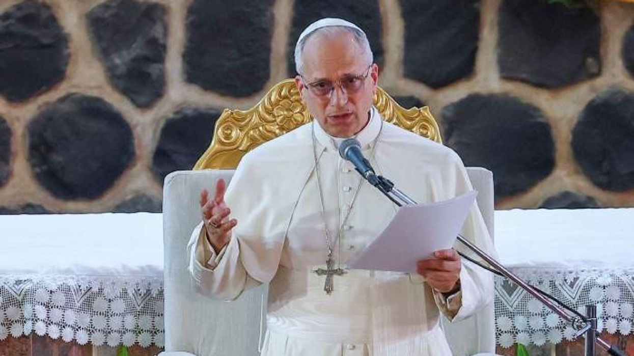 Papa kritikon “tiranët” që shkatërrojnë Tokën me luftë dhe shfrytëzim - gjatë vizitës së tij në Kamerun Papa kritikon “tiranët” që shkatërrojnë Tokën me luftë dhe shfrytëzim - gjatë vizitës së tij në Kamerun